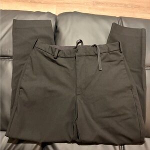 Uniqlo Men's Classic Black Dress Pants